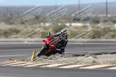 media/Jan-15-2026-Racers Edge (Thu) [[dfebeb70ab]]/3-B Group/Session 2 (Turn 11)/